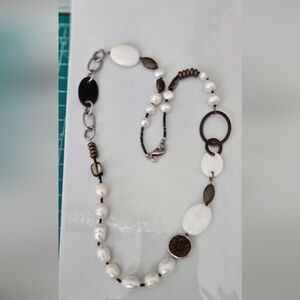 Elegant SILPADA 925 White and Silver Pearl Necklace